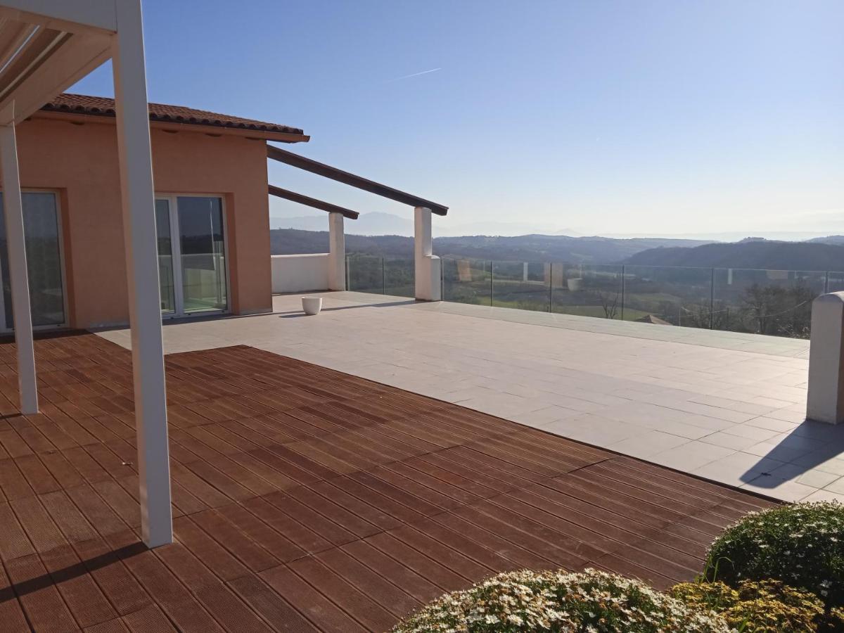 Agriturismo Il Cielo In Terra Sant'Oreste 外观 照片
